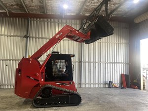 Minicargadora 2026 DIGGER KING 1290T con motor Yanmar, tracción 4x4, maquinaria para movimiento de tierras, cucharón y barredora de nieve de alta capacidad - Product Image 5