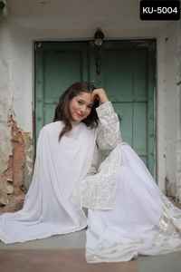 La última ropa de mujer lista para usar bordado pesado y trabajo de secuencia traje Sharara para bodas y festivales traje Salwar Kameez - Product Image 2