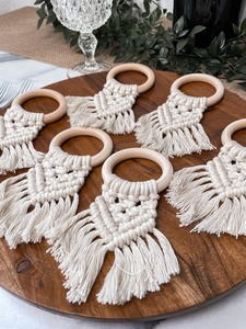 Accessoire de décoration de table Boho anneau de serviette en macramé 100% cordon en coton naturel et anneau en bois de qualité standard pour les mariages - Product Image 3