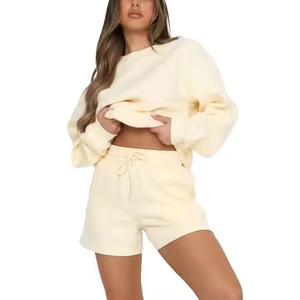 Conjunto de chándal de lana de dos piezas con logotipo personalizado OEM, pantalones cortos de talla grande para hombre y mujer perfectamente cortados para el invierno, crea los tuyos propios - Product Image 6