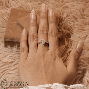 Marquesa y corte redondo diamante 7 piedra estilo anillo de compromiso para mujer - Product Image 2