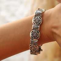 14K Gold 925 Sterling Silber Antikes Blumenmuster Damenarmband mit Perlenanhänger für den Alltag als Geschenk
