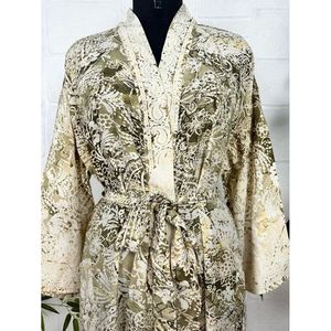 Kimono de Seda de Lujo Estilo Boho para Mujer, con Estampado Paisley y Floral Azul, Ideal para la Playa, Regalo de Jubileo - Product Image 4