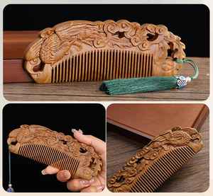 Peigne en bois de neem durable et luxueux |   Peigne de poche antistatique à dents larges en bois - Outil de coiffure personnalisé avec logo couleur - Product Image 6