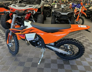 ข้อเสนอดรอปชิปปิ้ง รถมอเตอร์ไซค์วิบาก 2 จังหวะ 2026KTM 250XC-W 6 สปีด ของแท้ 100% พร้อมจำหน่าย - Product Image 3