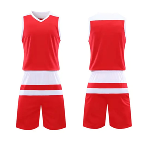 Nouveauté 2025, vente chaude, ensemble de vêtements de football personnalisé, fabrication au Pakistan, meilleure qualité, vente en gros, 100% polyester, séchage rapide, personnalisable - Product Image 6