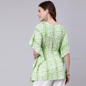 Robe kaftan en coton à imprimé tie-dye vert clair avec taille naturelle - SHKUP1208 - Product Image 2