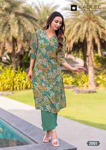 Venta al por mayor exclusivo rayón impreso Kurti con colección inferior indio y paquistaní fiesta desgaste moda a precios de descuento - Product Image 2