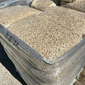 Granulés de bois en gros à prix avantageux - Granulés de bois de qualité supérieure A1 6mm-8mm à vendre, combustible biomasse - Product Image 5