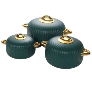 Hermoso Juego de Cacerolas de Acero Inoxidable con Aislamiento de Doble Pared y Diseño Repujado Moderno, Chapado en Oro, Ecológico y Apto para Lavavajillas - Product Image 6