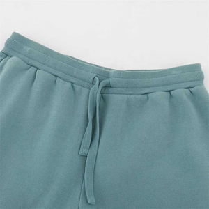 Pantalones cortos deportivos de lona para hombre, pantalones cortos de estilo gimnasio de tela suave de ajuste relajado con bolsillos funcionales para entrenamiento o viaje - Product Image 3