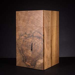 Urna Funeraria de Madera de Alta Gama para Cenizas de Adultos, con Tallado Único para Recuerdo Familiar Tradicional, de Fabricante Confiable - Product Image 2