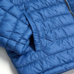 Veste d'hiver matelassée personnalisable OEM pour hommes et femmes, style duvet chaud à capuche, imperméable et coupe-vent, vente en gros - Product Image 6