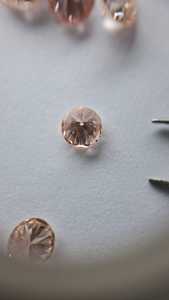 เพชรธรรมชาติแท้สต็อปเพชรแท้ขนาด5มม. ทรงหลวมราคาต่อกะรัตสีชมพู - Product Image 2