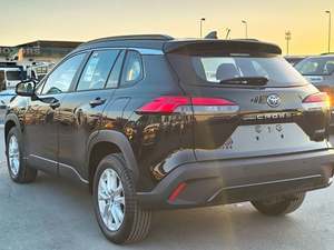 2025 Toyo Ta Corolla Cross 1.8L HEV Motor de gasolina Asientos de cuero negro I-Force Max Premium Transmisión automática Coches usados - Product Image 4