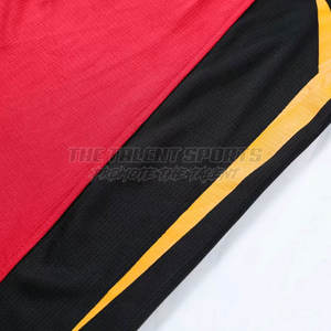 Ensemble d'uniformes de basketball avec maillot sans manches et short de performance assorti Uniforme de basketball professionnel - Product Image 3