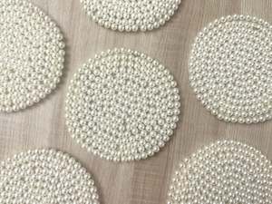 Posavasos con cuentas de vidrio hechos a mano-Posavasos clásicos para bebidas Respaldo de poliéster (4x4 pulgadas) Formas cuadradas/redondas para Iglesia religiosa - Product Image 5