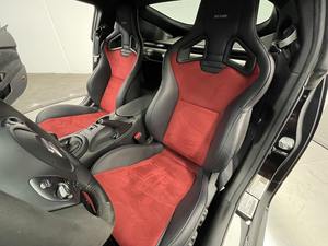 Nissan 370Z NISMO Coupé 2020 Usado Premium ~4,600 Millas, Transmisión Manual de 6 Velocidades - Product Image 5