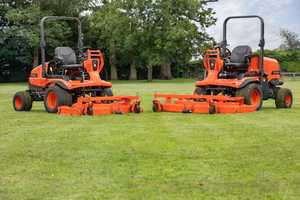 Tondeuse à gazon industrielle haute performance Kubota 4x4, machine de jardin robuste, coupe-herbe pour usage agricole, vente en gros - Product Image 4