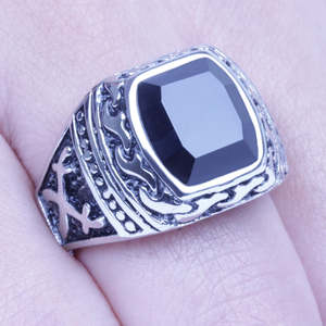 Bague pour homme en acier inoxydable argenté vintage avec CZ noir, style Harley Biker, modèle SR136, tailles 8-12 - Product Image 2