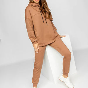 Venta al por mayor personalizado bordado chándal Jogger chándal 2 piezas conjunto Jogger pantalones chándal para mujer chándal - Product Image 1