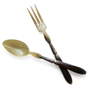 Serveurs à salade décoratifs Poignée design faite à la main Ensemble cuillère et fourchette de service à salade design poli argenté Ensemble acier miroir mariage - Product Image 6