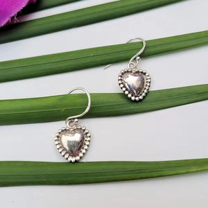 Meilleures ventes de boucles d'oreilles en forme de cœur de haute qualité de l'Inde, accessoire de mode scintillant et brillant, approvisionnement direct - Product Image 1