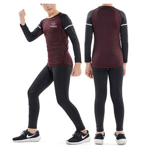 Ensemble de compression pour enfants Yoga Gym Leggings de compression d'entraînement sans couture pour enfants Ensembles de compression pour enfants pour unisexe de haute qualité. - Product Image 4