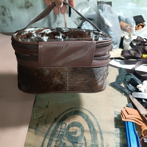 Caja de maquillaje de cuero de piel de vaca de alta calidad, Kit de maquillaje occidental de moda, caja de cosméticos de piel de vaca - Product Image 2