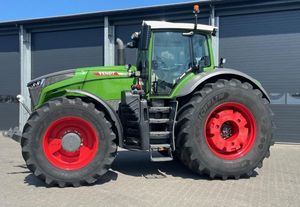 Tracteur agricole Fendt 220 CV, moteur Deutz, 4 roues motrices, cabine fermée - Product Image 3