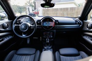 Mini Cooper Clubman John Cooper Works ALL4 2023, Gasolina, Bajo Kilometraje - Product Image 4