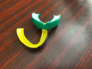 Protège-dents Football Basketball Lacrosse Hockey MMA Boxe Gum Shield Adulte - Product Image 6