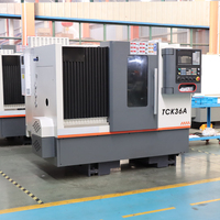Torno de bancada inclinada horizontal de alta precisión TCK36A con husillo de 80 mm GSK, guía lineal HIWIN y portaherramientas de 3 mordazas