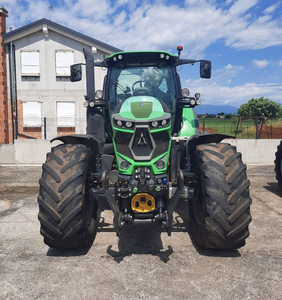 Tracteur agricole F-a-r-m D-E-U-T-Z-F-A-H-R A-G-R-O-T-R-O-N 6175 T-T-V - Product Image 3