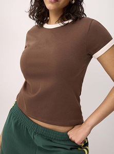 Camiseta Corta de Algodón 100% para Mujer, Estilo Ringer, con Ribete en Contraste, Manga Corta, Personalizable con Logotipo, Venta al por Mayor - Product Image 4