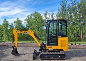 Mini-excavatrice JCB 16C-1 jaune, excavatrice hydraulique sur chenilles, équipement de construction compact - Product Image 4