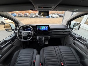 Usato 2025 Ford Tourneo Custom L1 Titanio 4 Cilindri Potenza 114kW (155 CV) Alimentazione Benzina Euro6e Trasmissione Manuale Guida a Sinistra - Product Image 2