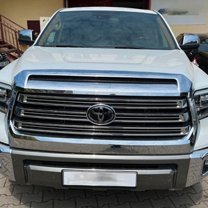 รถมือสอง ปี 2022 สีขาว GCC สำหรับ Tundra 4x4 AWD เกียร์อัตโนมัติ เบาะหนัง ระบบควบคุมความเร็วอัตโนมัติ - Product Image 1