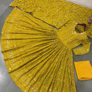 Robe de créateur en tissu imitation Georgette avec broderie lourde et séquence, manches longues entièrement cousues - Product Image 1