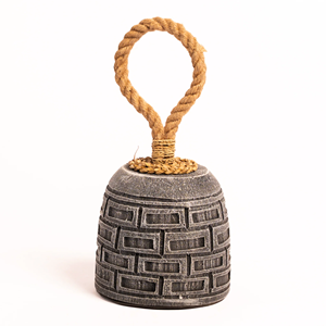 Butée de porte artisanale Home Basket Bali en céramique rustique, avec poignée en corde, noir mat, lestée, style Wabi Sabi, design minimaliste - Product Image 2