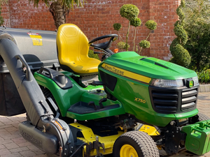 Cortadora de Césped John Deere X750 - Plataforma de Corte de 48 Pulgadas - Diésel / Tractor / Cortadora de Césped - Product Image 5