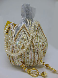 กระเป๋า Potli ของเจ้าสาว,กระเป๋าทรงเรียวสีทองและสีเงิน - Product Image 2