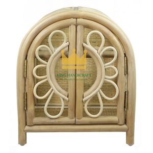 Mini armario de juguete de ratán de alta calidad con perchas para ropa, armarios decorativos para el juego del dormitorio de los niños - Product Image 1