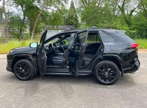 Toyota RAV4 Híbrida SE 2024, Automática, Volante a la Izquierda, Interior Oscuro, Asientos de Cuero, Tamaño de Neumáticos R17 - Product Image 2