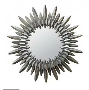 กระจกติดผนังตกแต่งหรูหราทันสมัยพร้อมโลหะเงินชุบโลหะใสกรอบมาตรฐานที่ไม่ซ้ำใครทนทานปรับแต่งรูปร่างการออกแบบใหม่ - Product Image 1