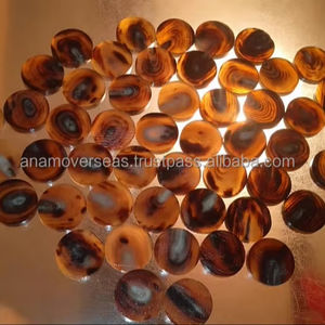 Boutons en corne de buffle d'eau de couleur naturelle polie pour les projets d'artisanat et de couture de bricolage - Product Image 2