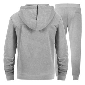 Survêtement de sport à capuche en coton avec logo personnalisé fabriqué en usine pour hommes avec pantalon ajusté serré - Product Image 3