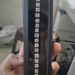 เพชรทรงอัสเชอร์ 2.00 กะรัต ผลิตในห้องปฏิบัติการด้วยวิธี CVD ได้รับการรับรองจาก IGI ความสะอาดระดับ VVS1/VVS2/VS1 ความเงางามระดับ Excellent เพชรเม็ดเดี่ยวสำหรับทำเครื่องประดับ - Product Image 1