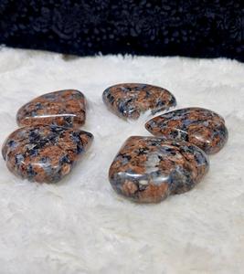 Cristal de Cuarzo Corazón de Piedra con Llama Natural, 50-55 mm, Piedra Semipreciosa, Tallado a Mano - Product Image 2