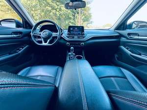 CLEAN Nissan Altima 2.5 SR FWD 2024, conduite à gauche - Product Image 4